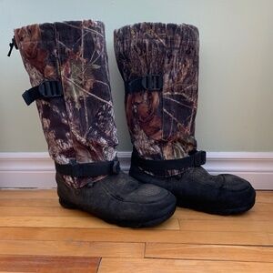 Steger Camuk Xtremes mukluks